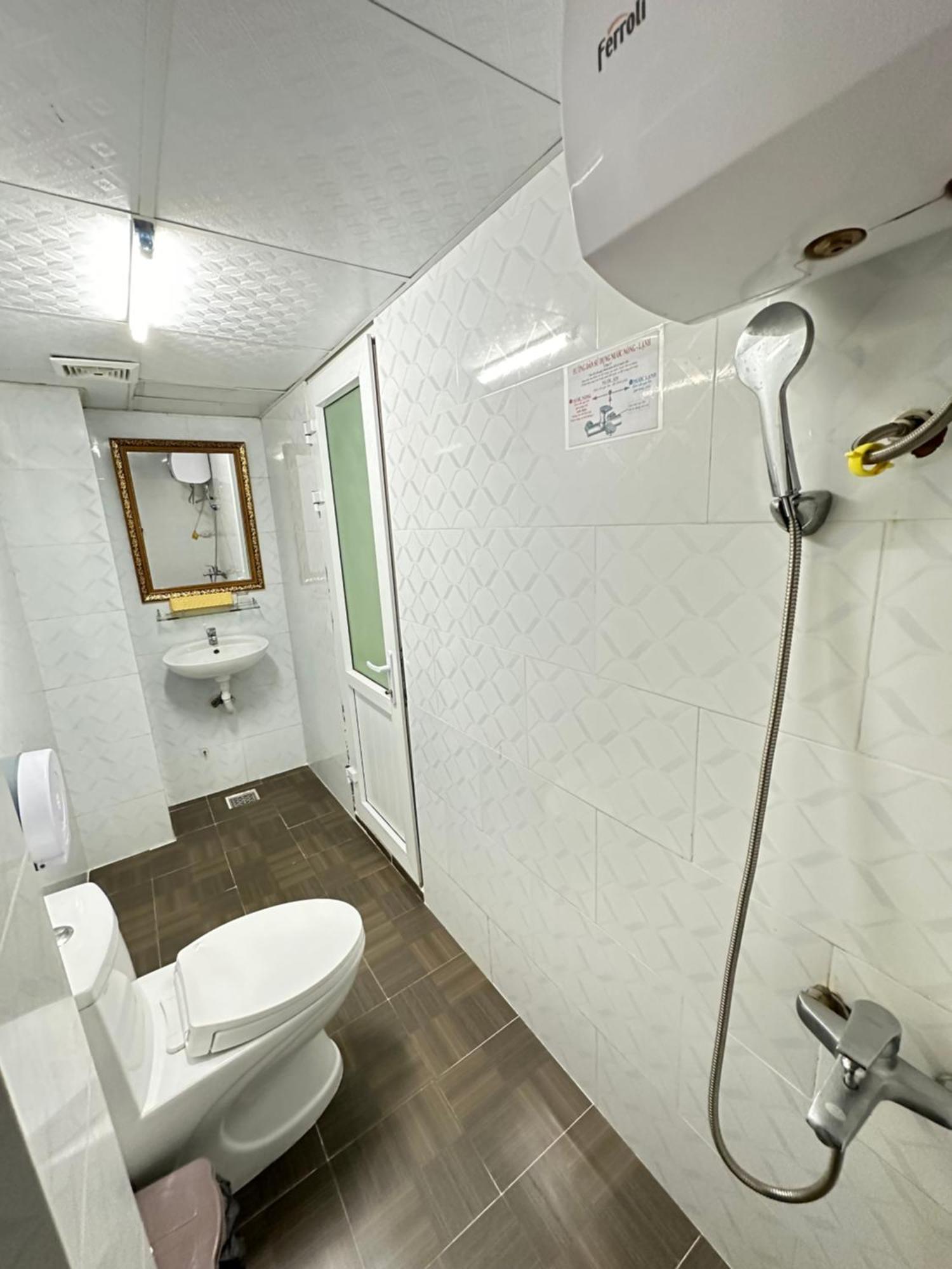 Thanh Thanh 5 Dalat Hotel - Ks Gan Cho Dem Gia Re Dış mekan fotoğraf